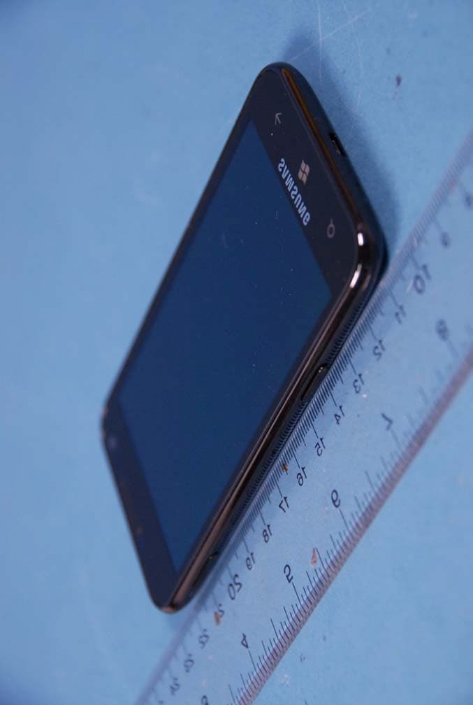 Cellular/PCS WCDMA/GSM/EDGE Phone with WLAN and Bluetooth - FCC ID A3LSGHI937 - Samsung Electronics Co Ltd (3)