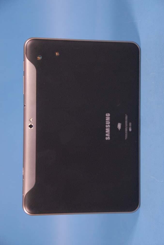 Cellular/PCS WCDMA/GSM/EDGE and 700 MHz/AWS LTE Tablet with WLAN and Bluetooth - FCC ID A3LSGHI957 - Samsung Electronics Co Ltd (3)