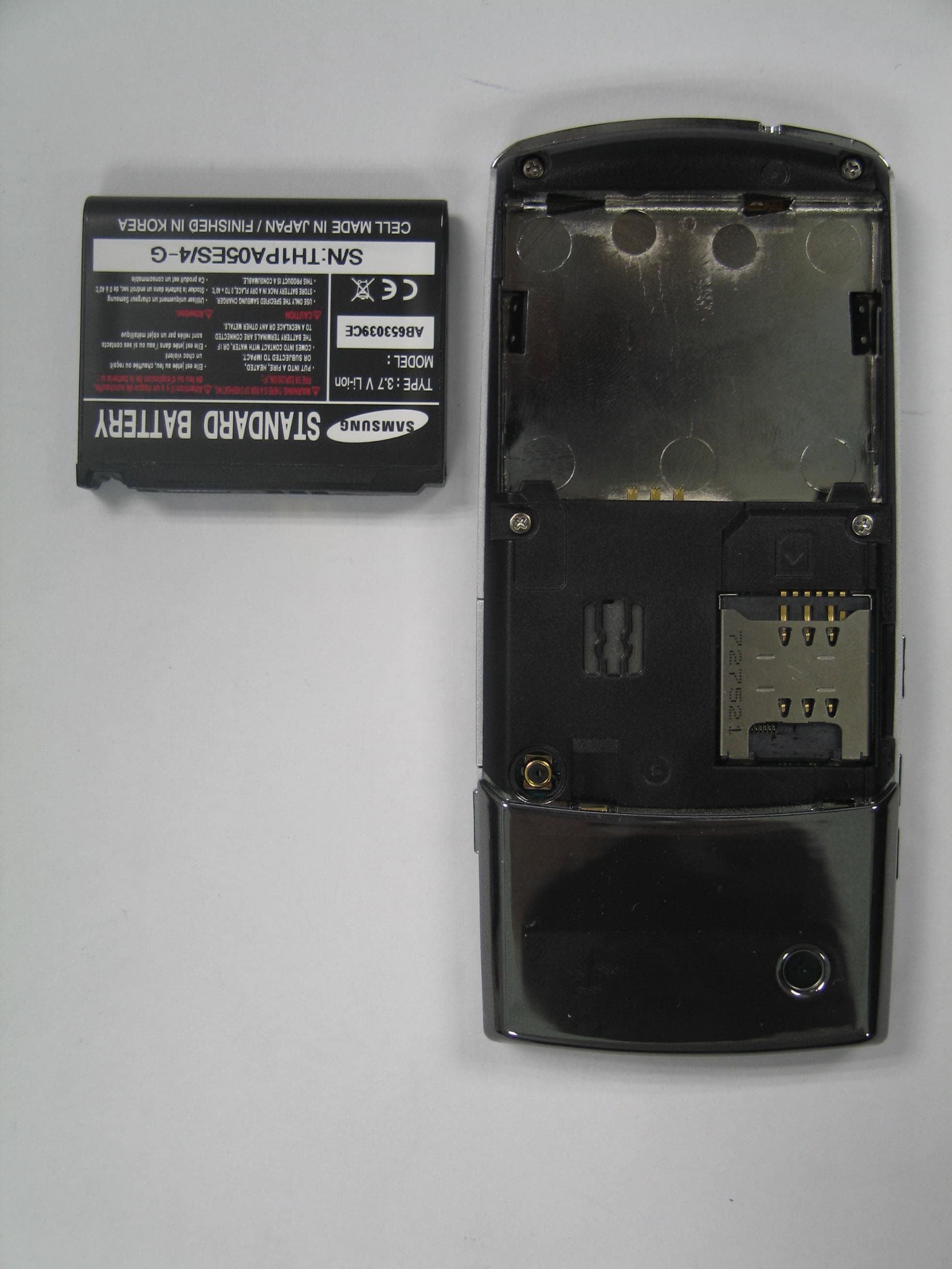 PCS GSM/EDGE Phone with Bluetooth - FCC ID A3LSGHL170 - Samsung Electronics Co Ltd (3)