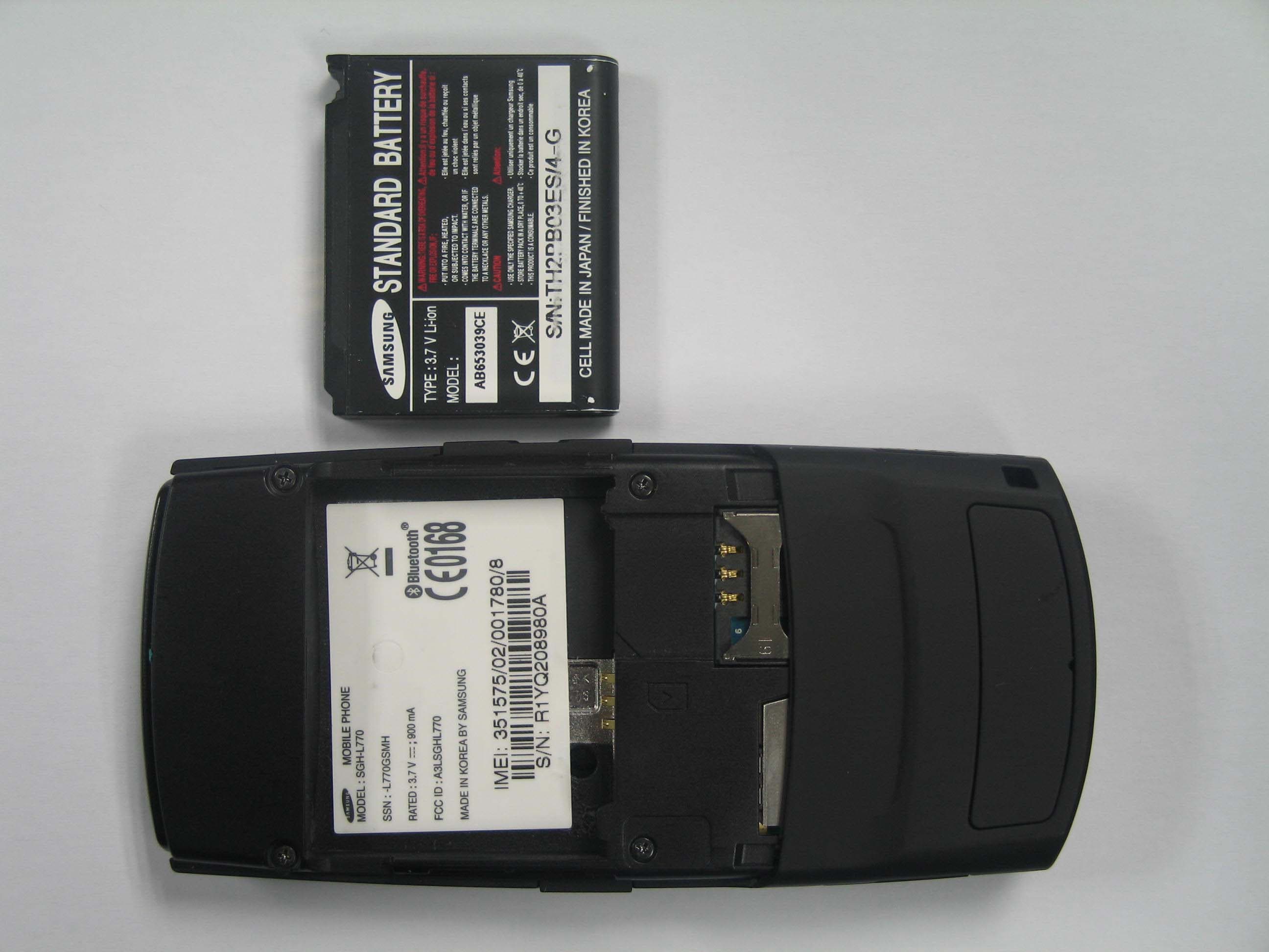 PCS GSM/EDGE Phone with Bluetooth - FCC ID A3LSGHL770 - Samsung Electronics Co Ltd (2)