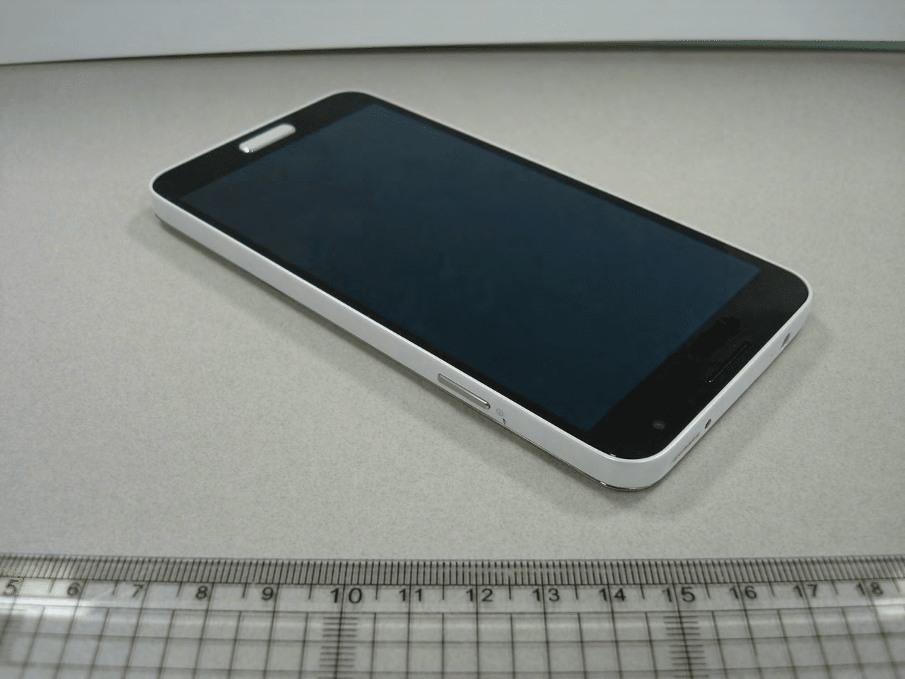 Cellular/PCS GSM/EDGE and Cellular WCDMA Phone with WLAN, Bluetooth, RFID and ANT+ - FCC ID A3LSGHN075T - Samsung Electronics Co Ltd (3)