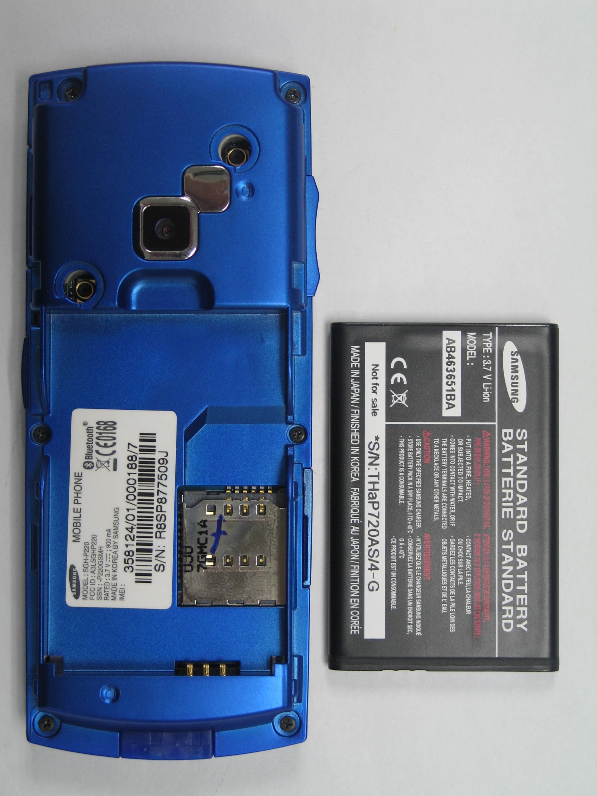 PCS GSM/ EDGE Phone with Bluetooth - FCC ID A3LSGHP220 - Samsung Electronics Co Ltd (1)