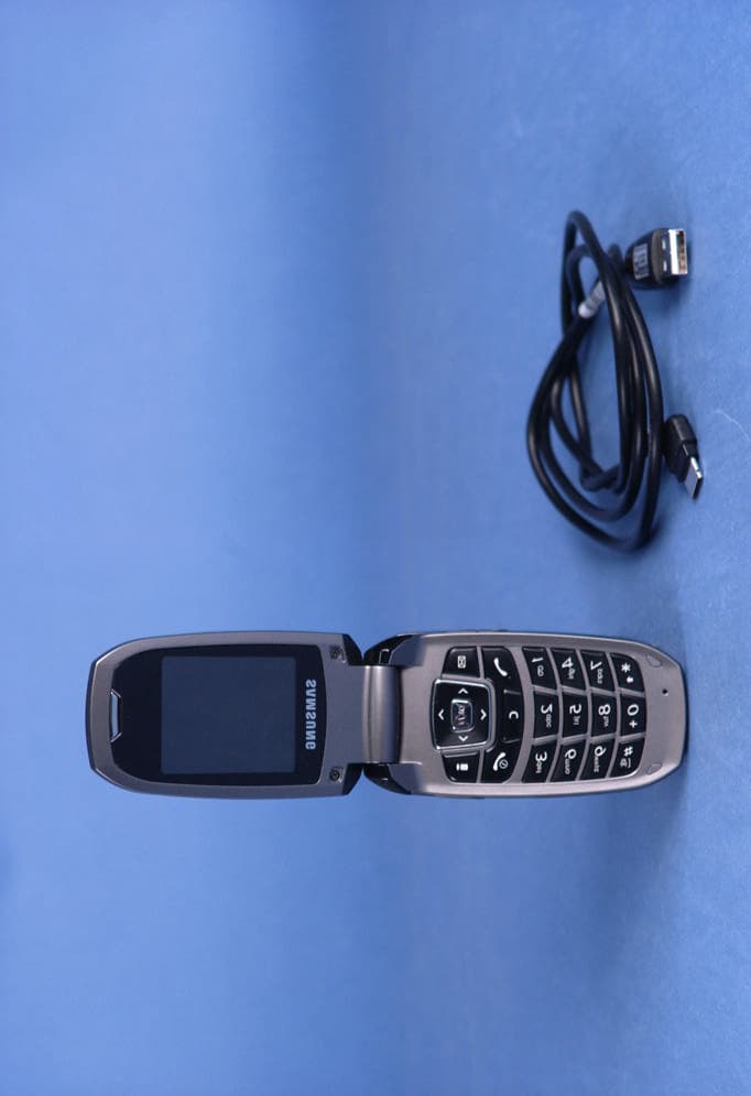 Single-Band PCS GSM/ EDGE Phone with Bluetooth - FCC ID A3LSGHS501I - Samsung Electronics Co Ltd (3)
