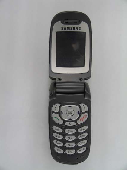 Dual-Band GSM Phone - FCC ID A3LSGHT319 - Samsung Electronics Co Ltd (2)