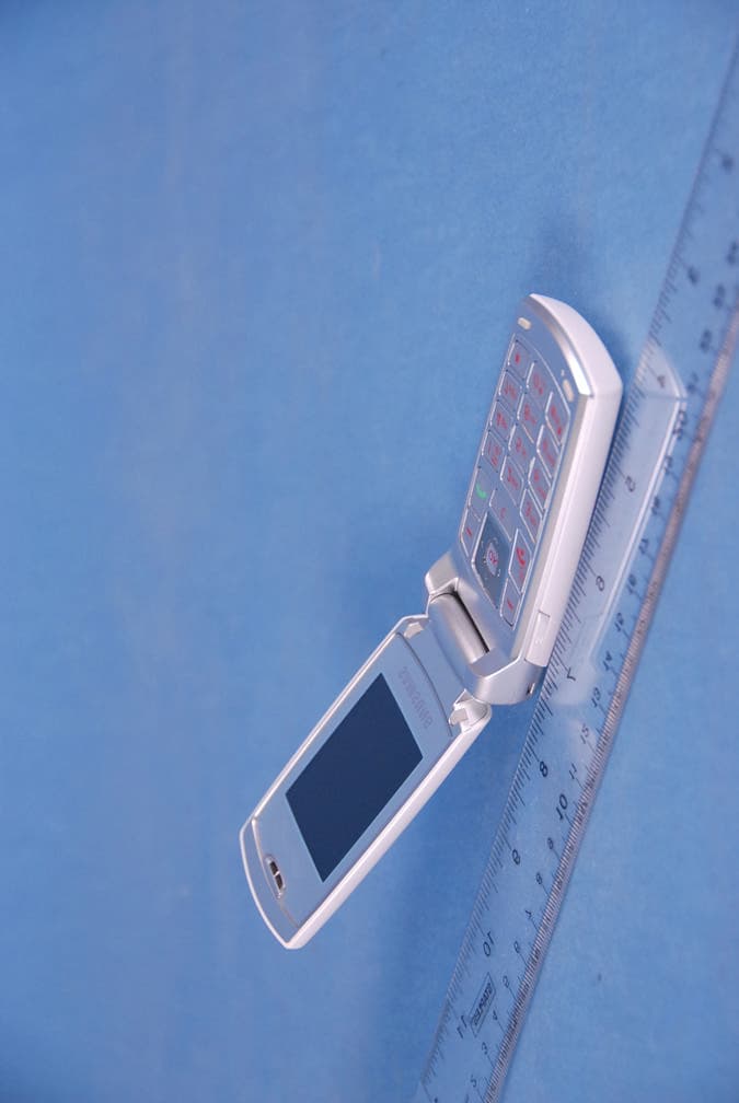 Cellular/PCS GSM/EDGE Phone with WLAN and BT - FCC ID A3LSGHT409 - Samsung Electronics Co Ltd (2)