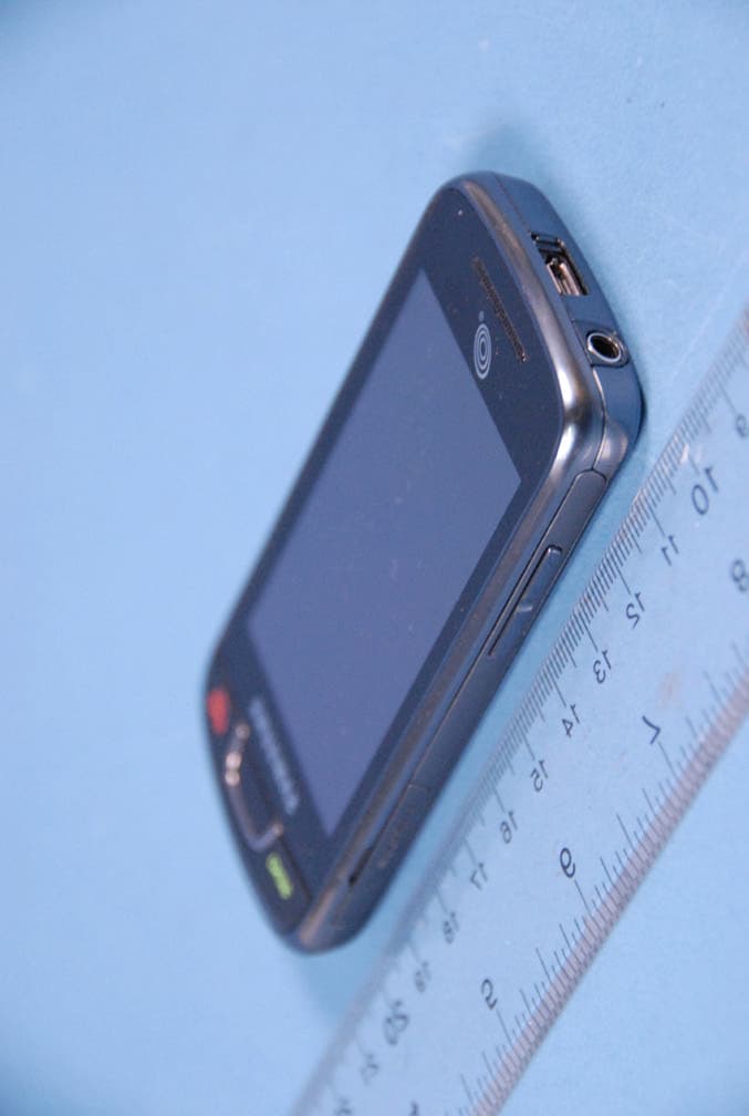 Cellular/PCS WCDMA/GSM/EDGE Phone with WLAN and Bluetooth - FCC ID A3LSGHT528G - Samsung Electronics Co Ltd (2)