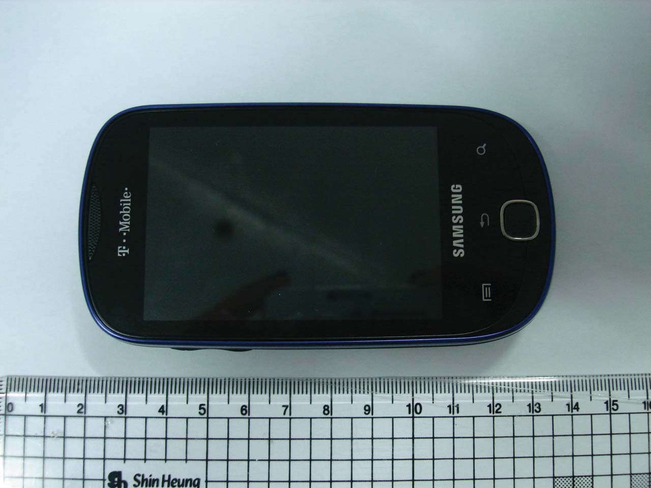 Cellular/PCS GSM/EDGE and AWS/PCS WCDMA Phone with WLAN and Bluetooth - FCC ID A3LSGHT589 - Samsung Electronics Co Ltd (1)