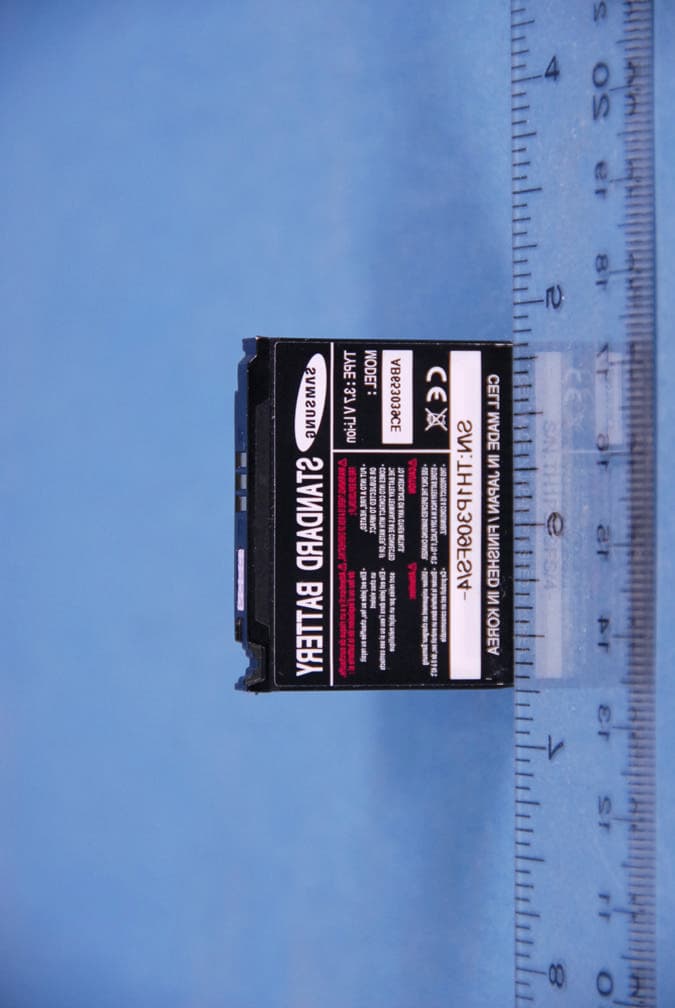 Cellular/PCS/AWS GSM/EDGE/WCDMA Phone with BT - FCC ID A3LSGHT639 - Samsung Electronics Co Ltd (1)