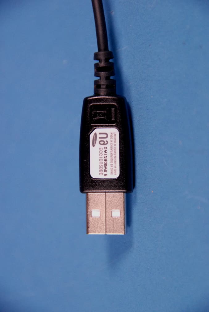 Cellular/PCS GSM/EDGE and AWS WCDMA Phone with WLAN and Bluetooth - FCC ID A3LSGHT759 - Samsung Electronics Co Ltd