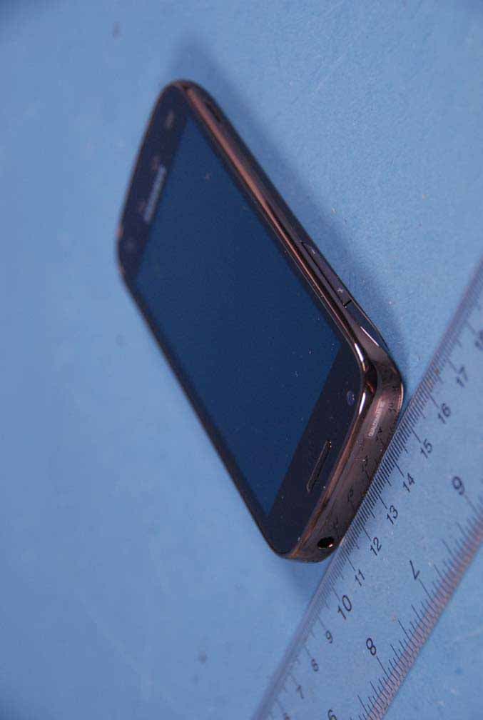 Cellular/PCS GSM/WCDMA and AWS WCDMA Phone with WLAN, Bluetooth and RFID - FCC ID A3LSGHT769 - Samsung Electronics Co Ltd (1)