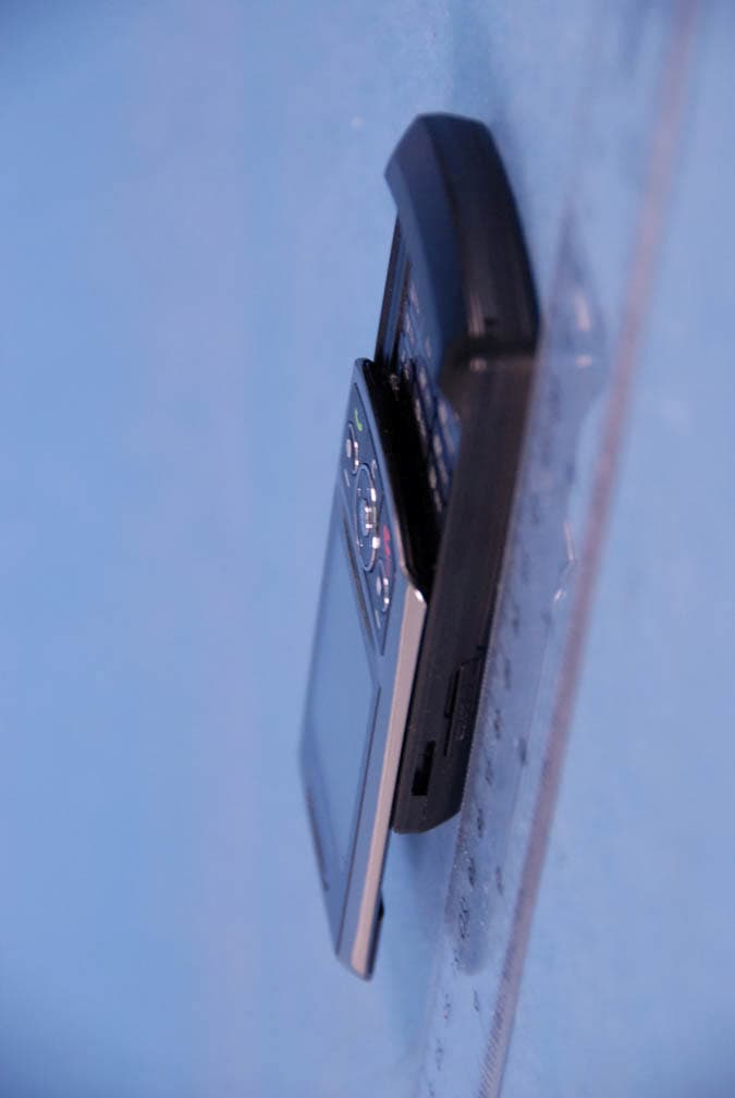 Cellular/PCS/AWS GSM/EDGE/WCDMA Phone with BT - FCC ID A3LSGHT819 - Samsung Electronics Co Ltd (4)