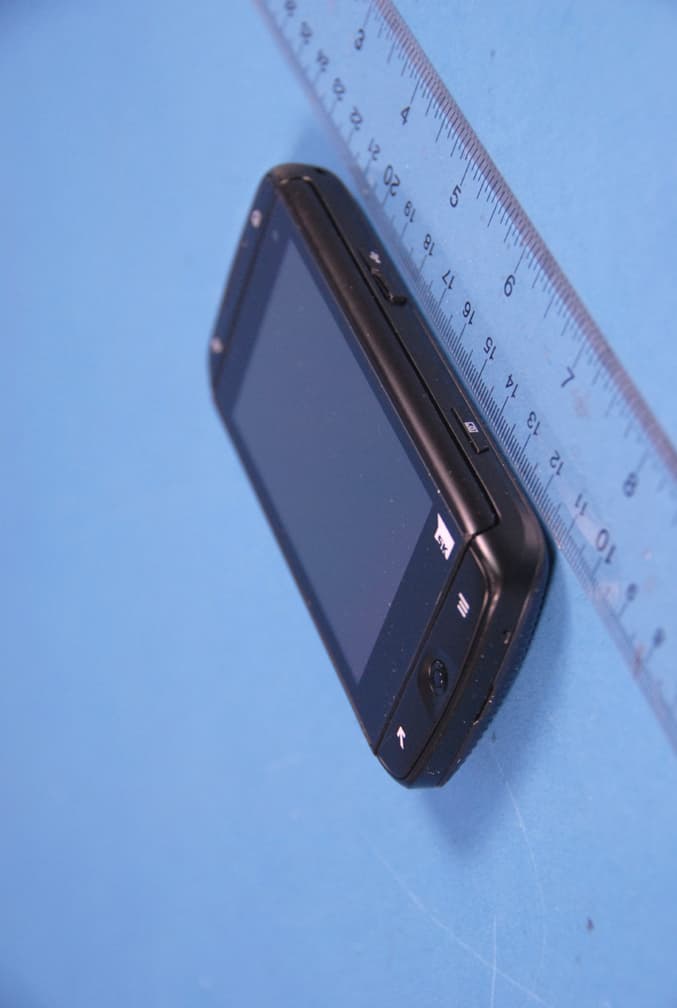 Cellular/ PCS GSM/ EDGE and AWS WCDMA Phone with WLAN and Bluetooth - FCC ID A3LSGHT839 - Samsung Electronics Co Ltd (3)