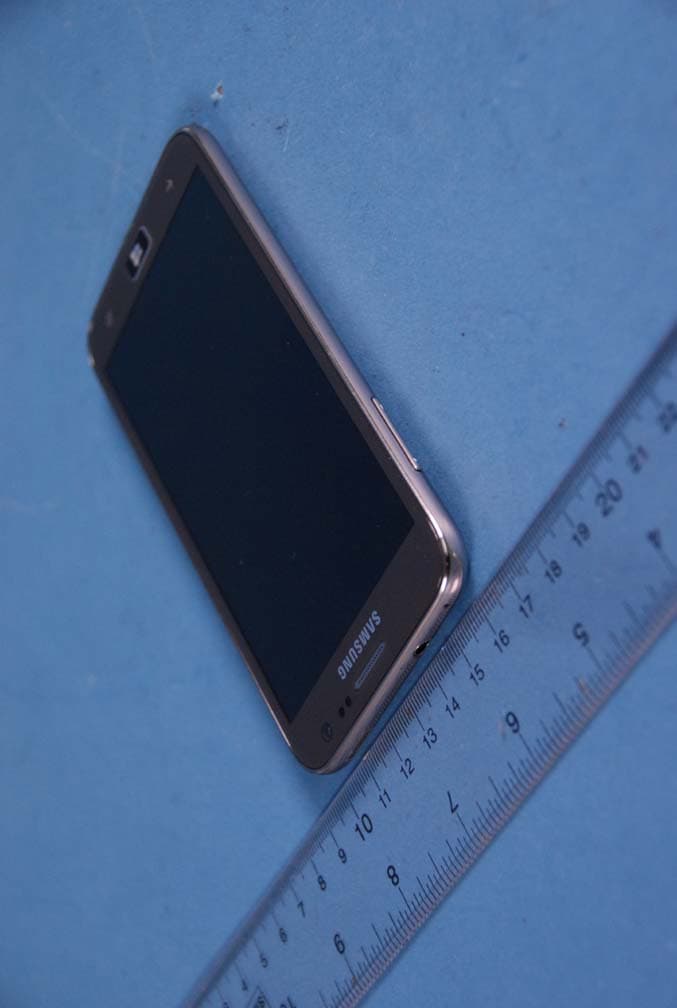 Cellular/ PCS GSM/ EDGE/ WCDMA and  AWS/ WCDMA/ LTE Phone with WLAN, Bluetooth and RFID - FCC ID A3LSGHT899M - Samsung Electronics Co Ltd (2)