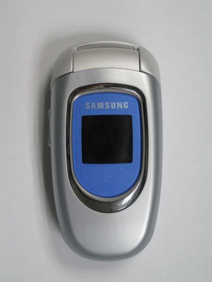 Dual-Band GSM Phone - FCC ID A3LSGHX467 - Samsung Electronics Co Ltd (4)