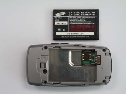 Cellular/PCS GSM Phone - FCC ID A3LSGHX566 - Samsung Electronics Co Ltd (2)