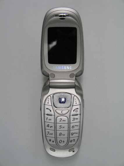 Dual-Band GSM Phone - FCC ID A3LSGHX636 - Samsung Electronics Co Ltd (2)