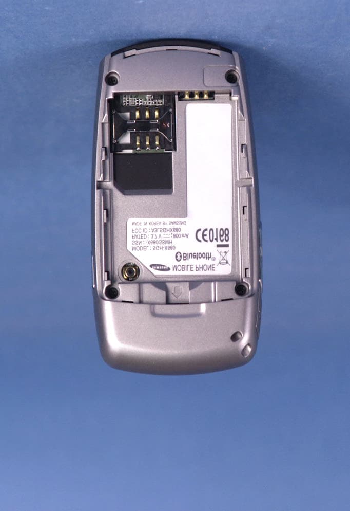 Single-Band PCS GSM/ EDGE Phone with Bluetooth - FCC ID A3LSGHX680 - Samsung Electronics Co Ltd (2)