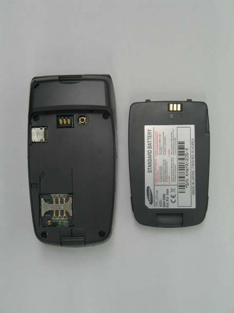 Single-Band PCS GSM/ EDGE Phone with Bluetooth - FCC ID A3LSGHZ220 - Samsung Electronics Co Ltd (2)