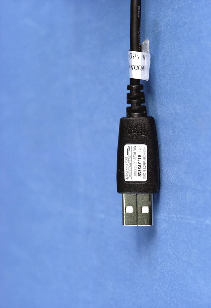 Single-Band PCS GSM/ EDGE Phone with Bluetooth - FCC ID A3LSGHZ400V - Samsung Electronics Co Ltd (1)
