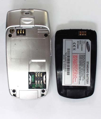 Single-Mode PCS GSM Phone w/ Bluetooth - FCC ID A3LSGHZ500 - Samsung Electronics Co Ltd (2)