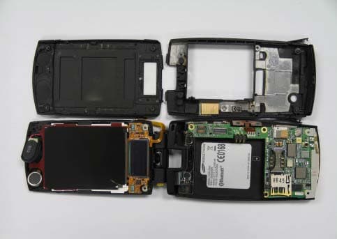 Single-Band PCS GSM/ EDGE Phone with Bluetooth - FCC ID A3LSGHZ620 - Samsung Electronics Co Ltd (1)