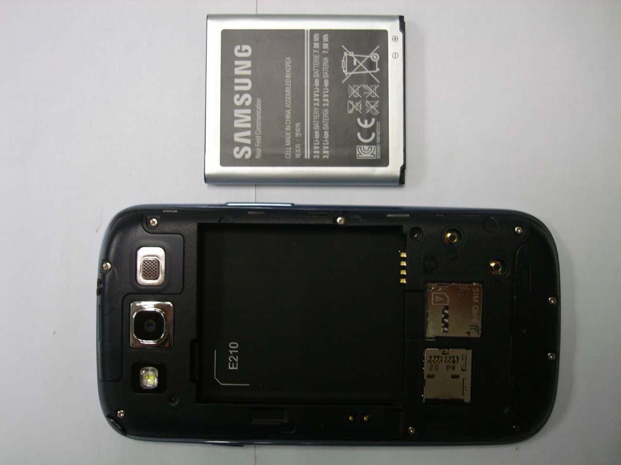 PCS GSM/WCDMA Phone with WLAN, Bluetooth and RFID - FCC ID A3LSHVE210S - Samsung Electronics Co Ltd (2)