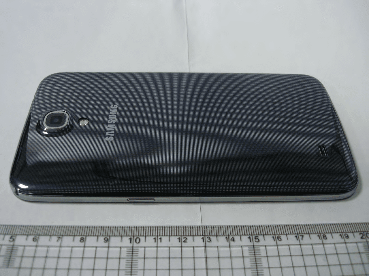 Portable Handset with Multi-band WCDMA, GSM, LTE, WLAN, Bluetooth and RFID - FCC ID A3LSHVE310 - Samsung Electronics Co Ltd (1)
