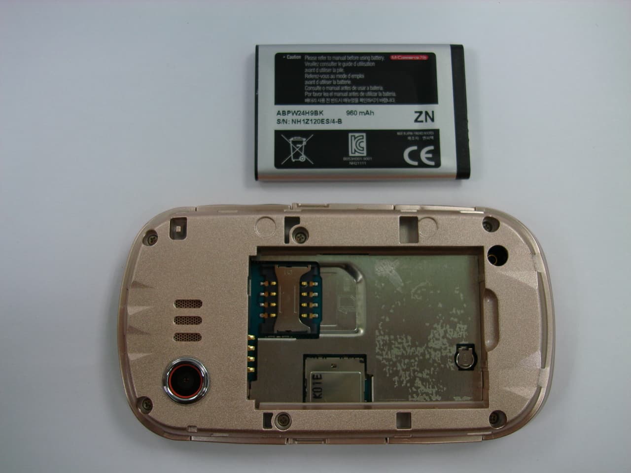 PCS GSM Phone with Bluetooth - FCC ID A3LSHWA250K - Samsung Electronics Co Ltd (1)