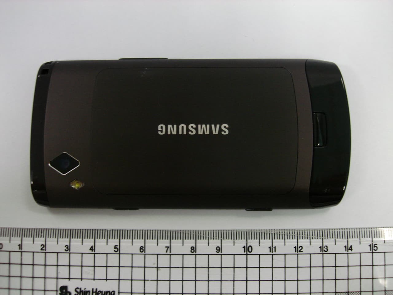 PCS GSM Phone with WLAN and Bluetooth - FCC ID A3LSHWM210S - Samsung Electronics Co Ltd (2)