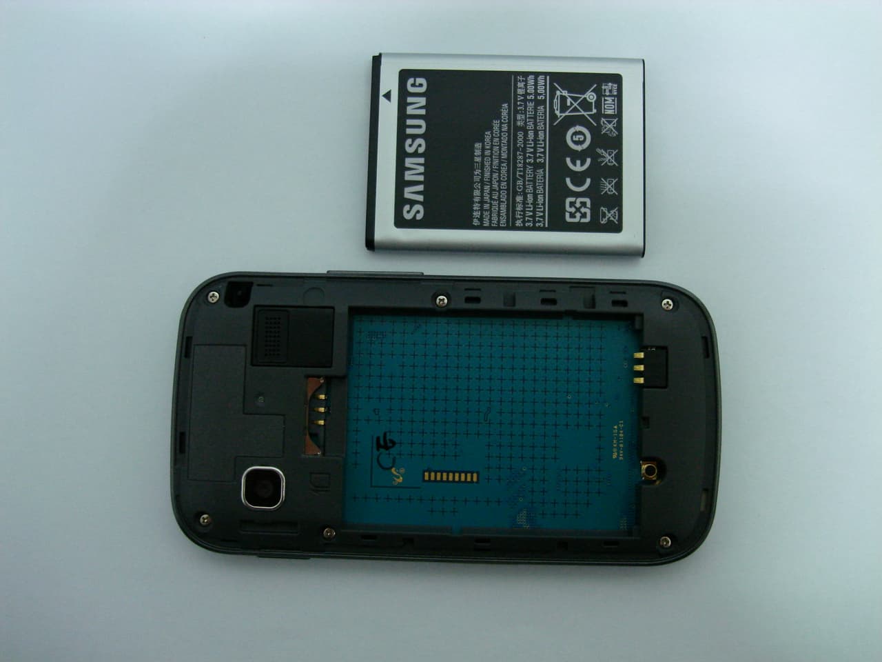 PCS GSM Phone with WLAN and Bluetooth - FCC ID A3LSHWM290S - Samsung Electronics Co Ltd (4)
