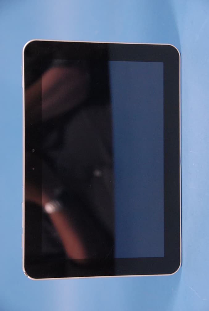 PCS GSM Tablet with WLAN and Bluetooth - FCC ID A3LSHWM300S - Samsung Electronics Co Ltd (1)