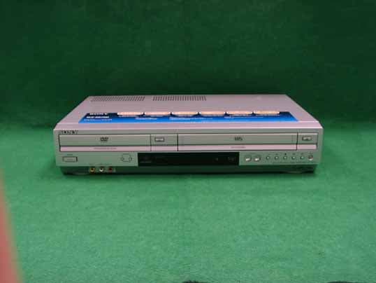 DVD Player / Video Cassette Recorder - FCC ID A3LSLVD570H - Samsung Electronics Co Ltd (2)