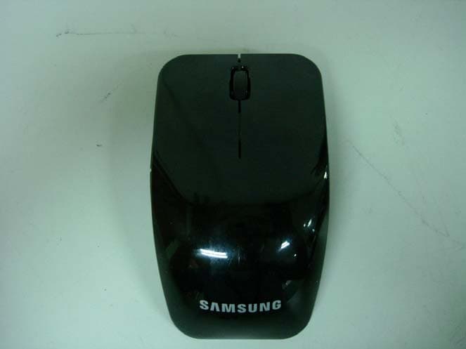 2.4 G Wireless Mouse - FCC ID A3LSM3PWP - Samsung Electronics Co Ltd (3)