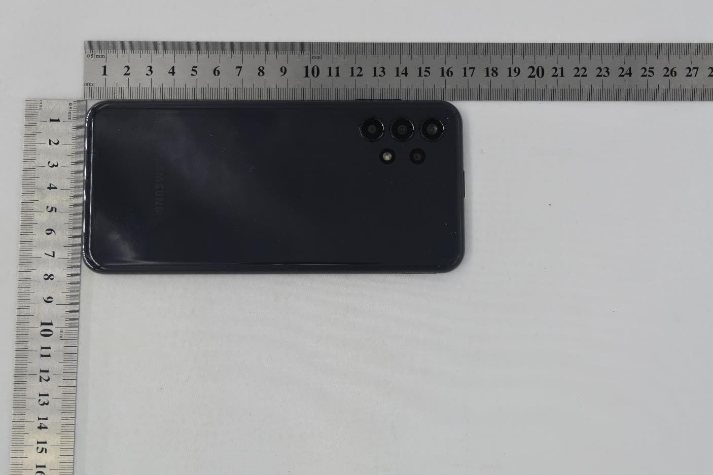 GSM/WCDMA/LTE Phone + BT/BLE and DTS/UNII a/b/g/n/ac - FCC ID A3LSMA135M - Samsung Electronics Co Ltd