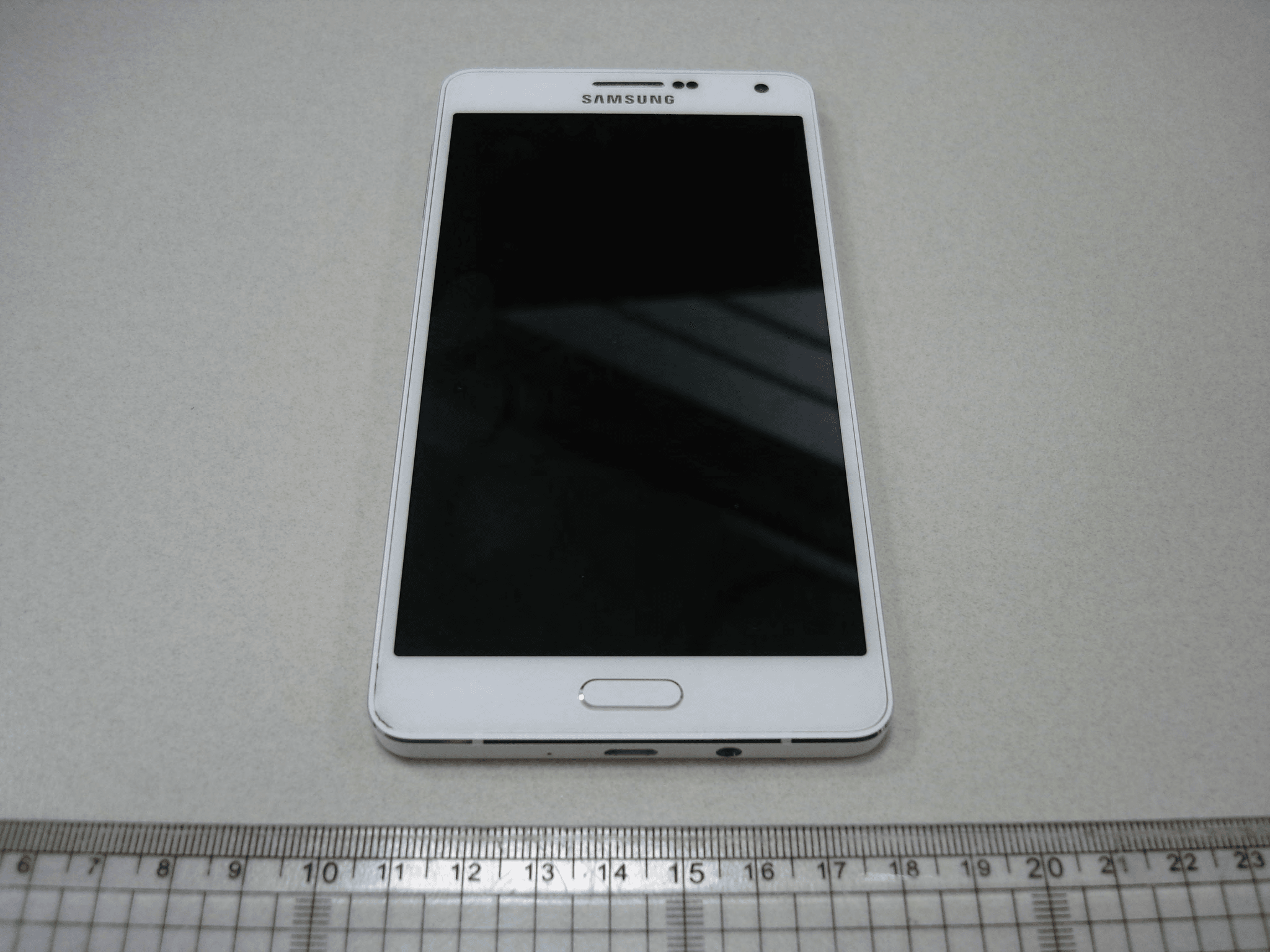GSM/WCDMA/LTE Phone + Bluetooth, DTS/UNII a/b/g/n & ANT+ - FCC ID A3LSMA7000 - Samsung Electronics Co Ltd (3)
