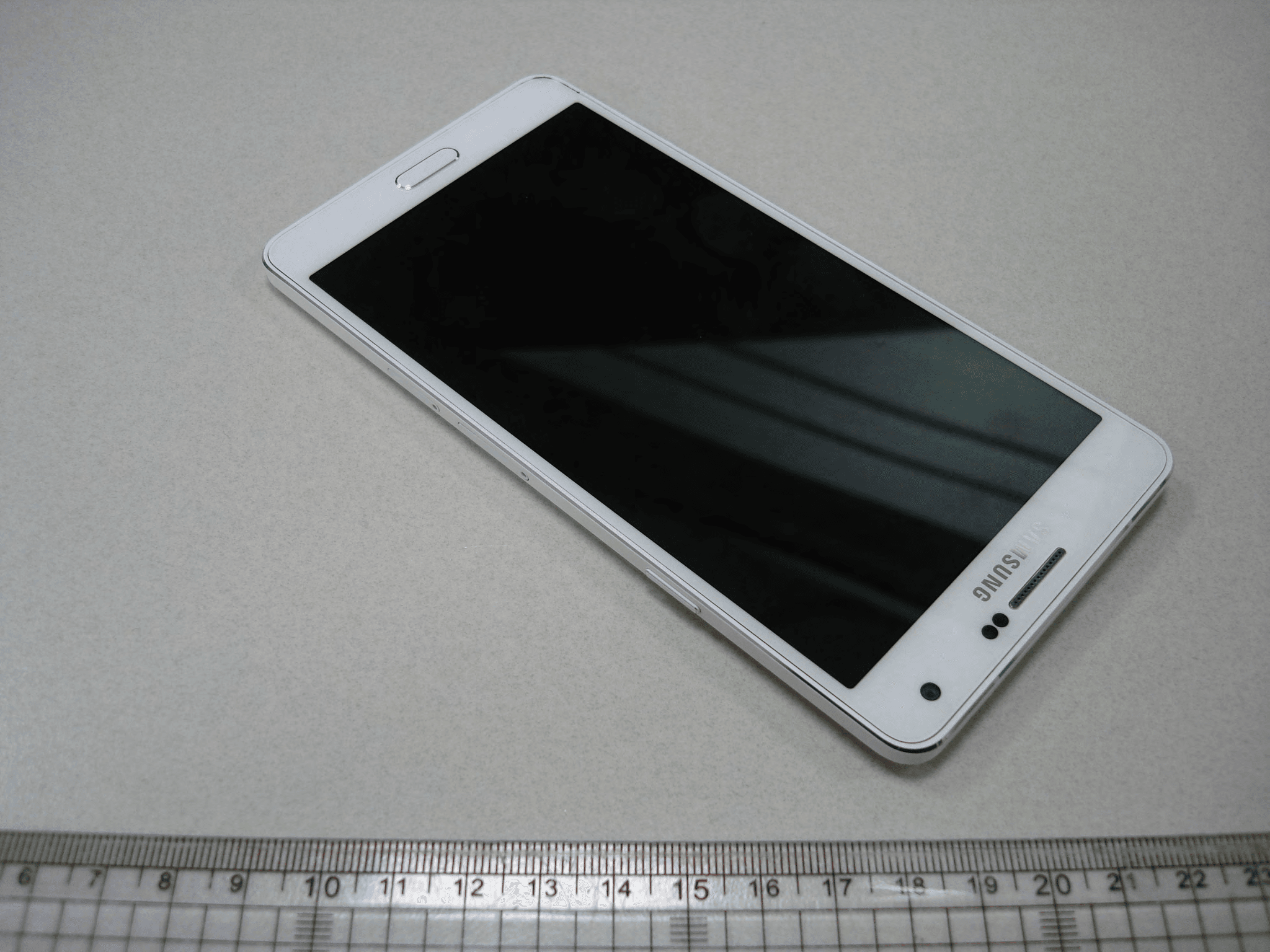 GSM/WCDMA/LTE Phone + Bluetooth, DTS/UNII a/b/g/n & ANT+ - FCC ID A3LSMA7000 - Samsung Electronics Co Ltd (4)