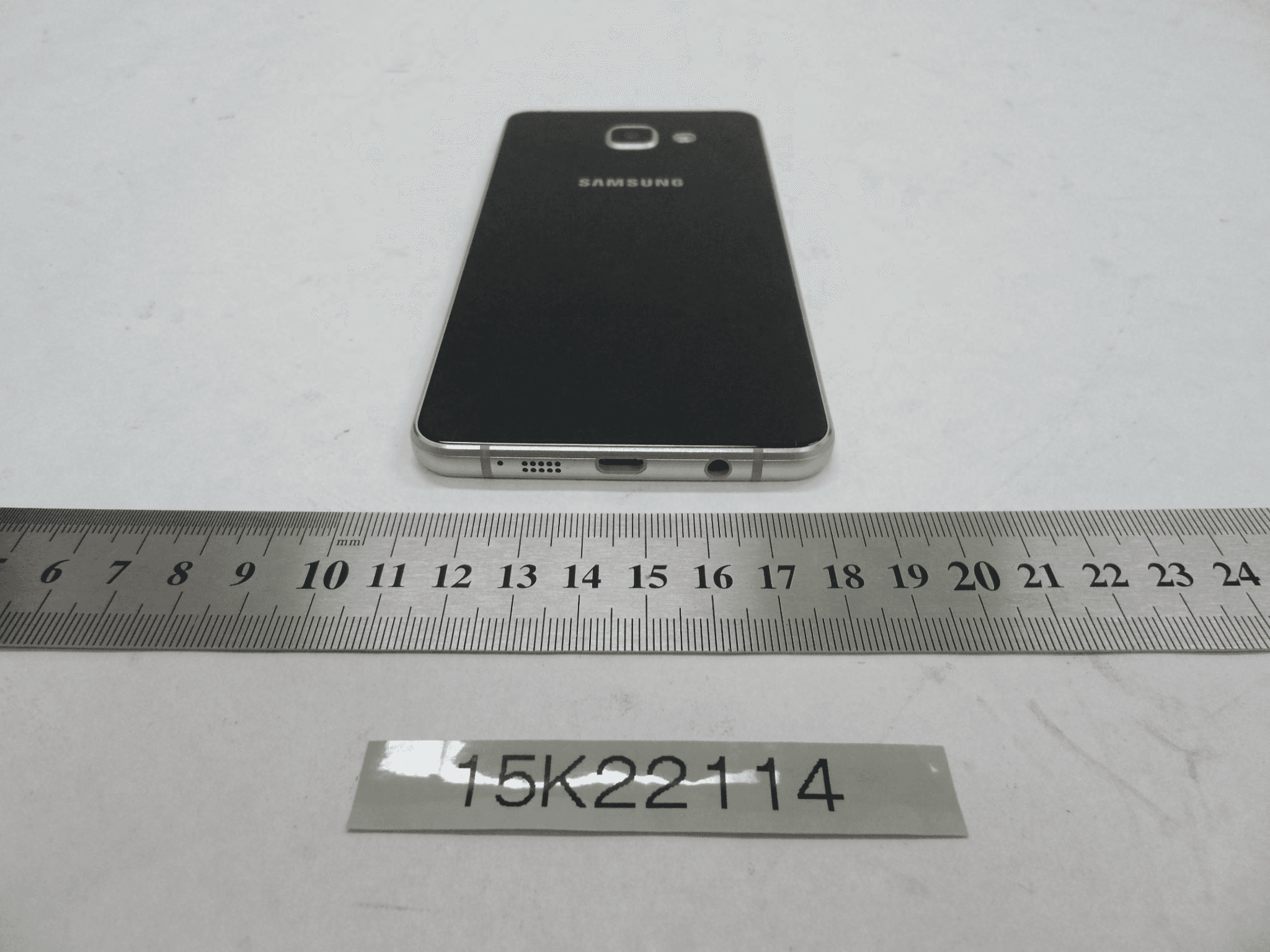 GSM/WCDMA/LTE Phone + BT/BLE, DTS/UNII a/b/g/n, ANT+ and NFC - FCC ID A3LSMA710KOR - Samsung Electronics Co Ltd (3)
