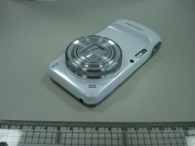 Portable Handset with Multi-band GSM/EDGE/UMTS/LTE, WLAN, Blutooth and RFID - FCC ID A3LSMC105 - Samsung Electronics Co Ltd (4)