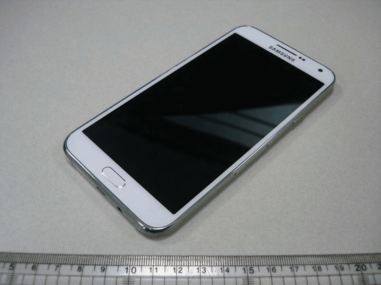 Mobile Phone - FCC ID A3LSME7000 - Samsung Electronics Co Ltd (5)