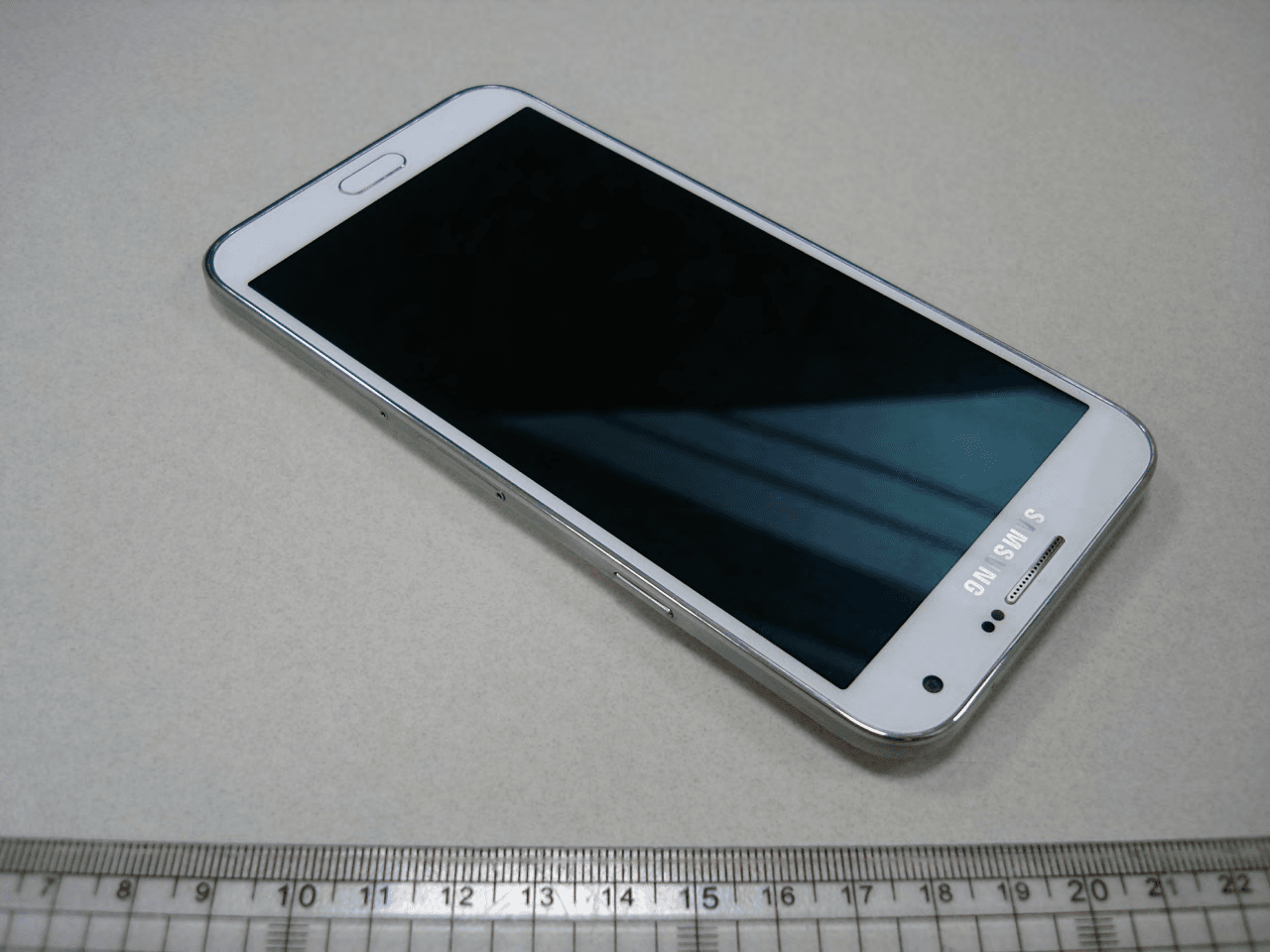 Mobile Phone - FCC ID A3LSME7000 - Samsung Electronics Co Ltd (4)