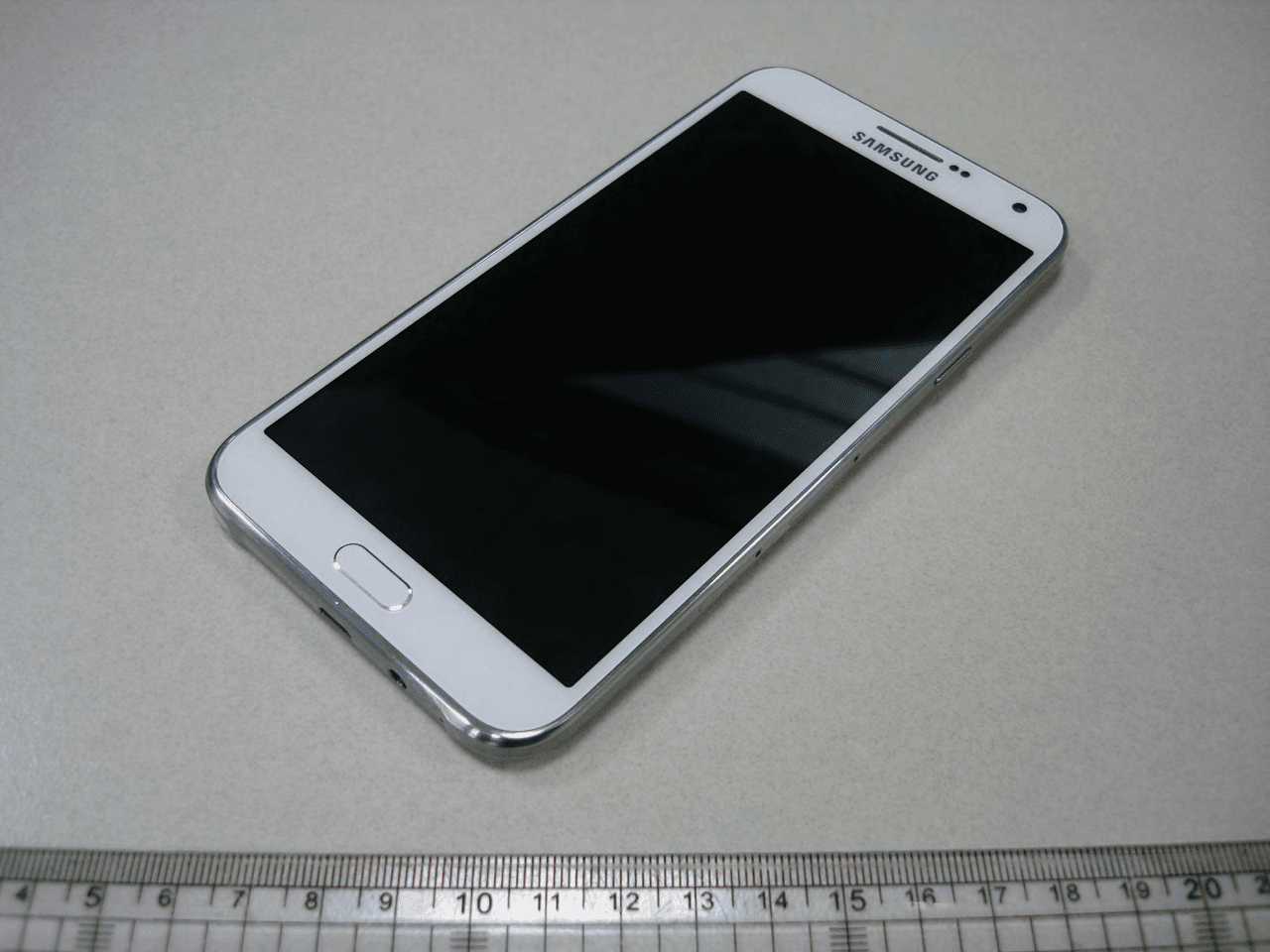 Mobile Phone - FCC ID A3LSME700F - Samsung Electronics Co Ltd (5)