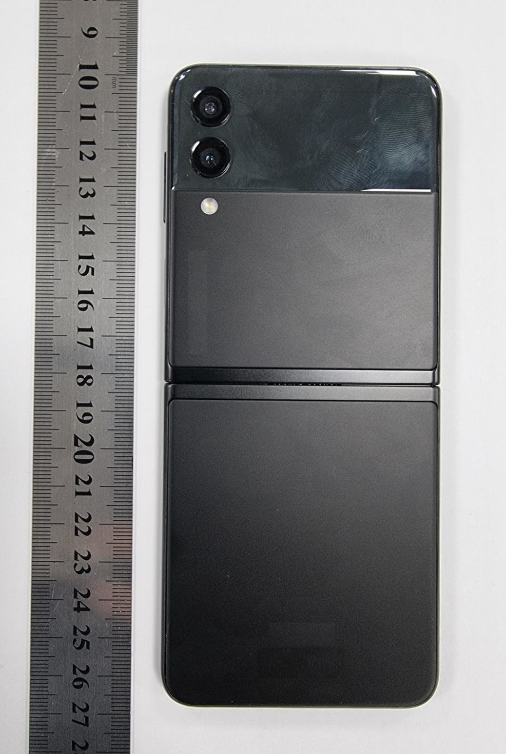 Portable Handset - FCC ID A3LSMF711B - Samsung Electronics Co Ltd (2)