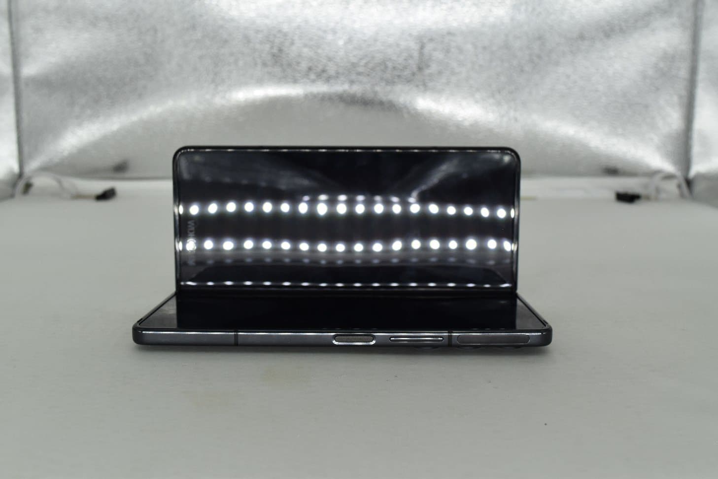 GSM/WCDMA/LTE 5G NR Phone + BT/BLE, DTS/UNII a/b/g/n/ac/ax, NFC, WPT and UWB - FCC ID A3LSMF946U - Samsung Electronics Co Ltd (5)