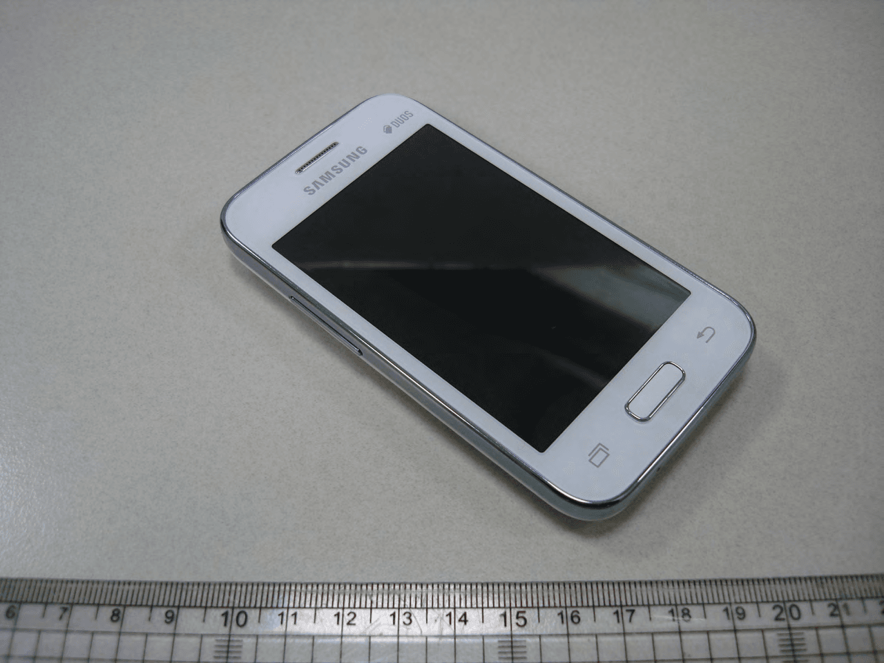 Mobile phone - FCC ID A3LSMG130BT - Samsung Electronics Co Ltd (1)