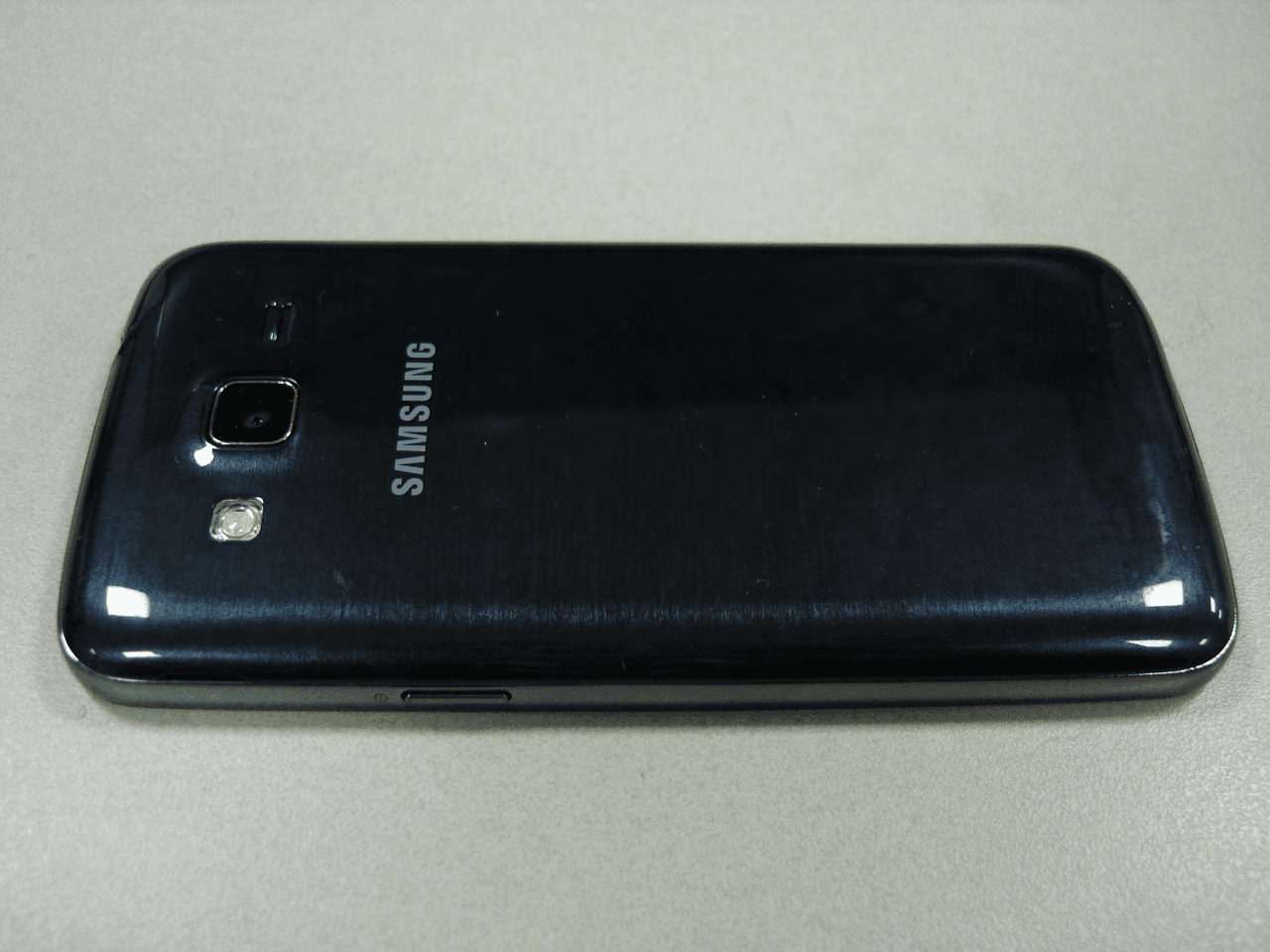 Mobile phone - FCC ID A3LSMG3812B - Samsung Electronics Co Ltd (4)