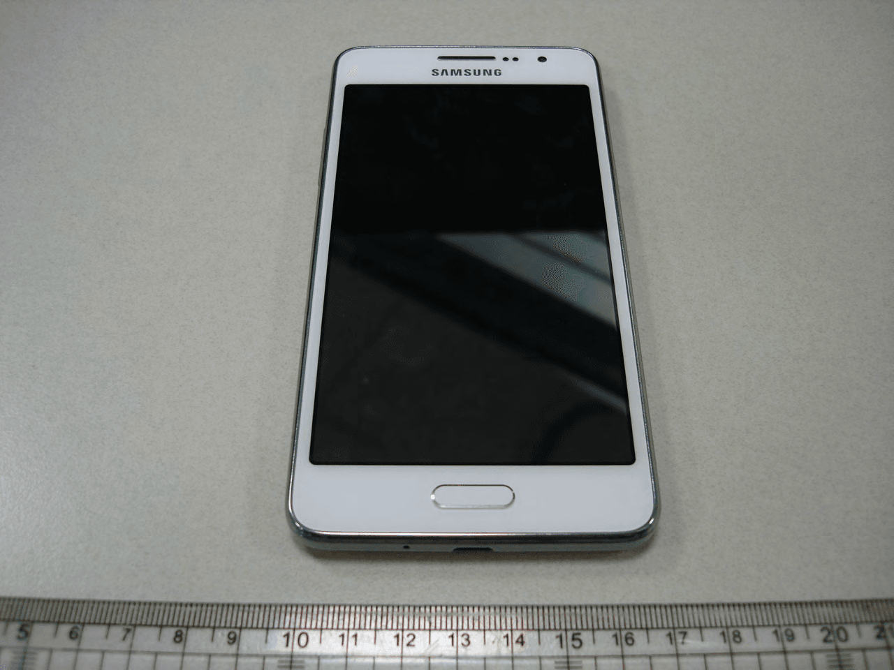 GSM/WCDMA Phone + Bluetooth, WLAN 2.4GHz b/g/n & ANT+ - FCC ID A3LSMG530H - Samsung Electronics Co Ltd (2)