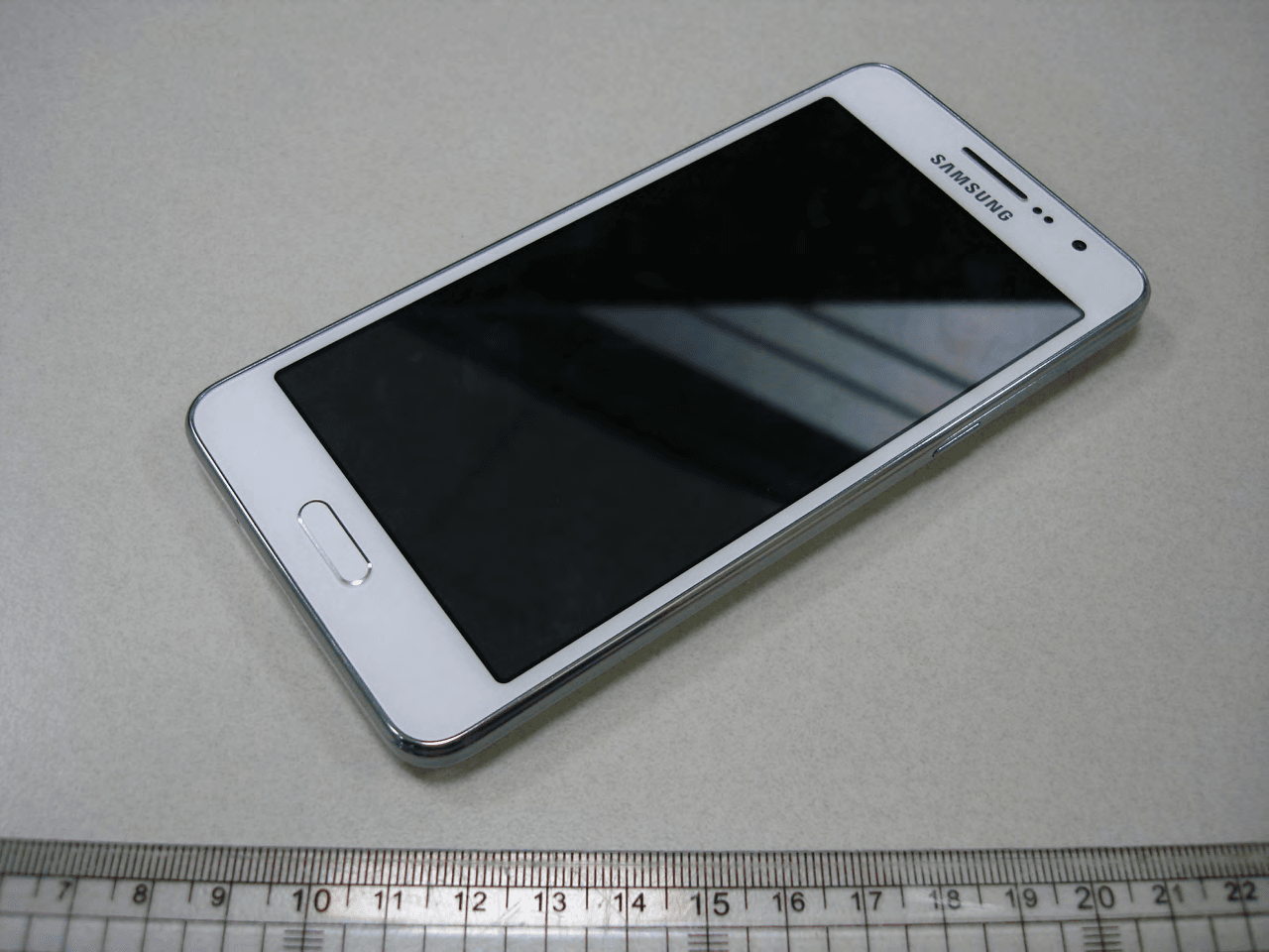 GSM/WCDMA Phone + Bluetooth, WLAN 2.4GHz b/g/n & ANT+ - FCC ID A3LSMG530H - Samsung Electronics Co Ltd (1)