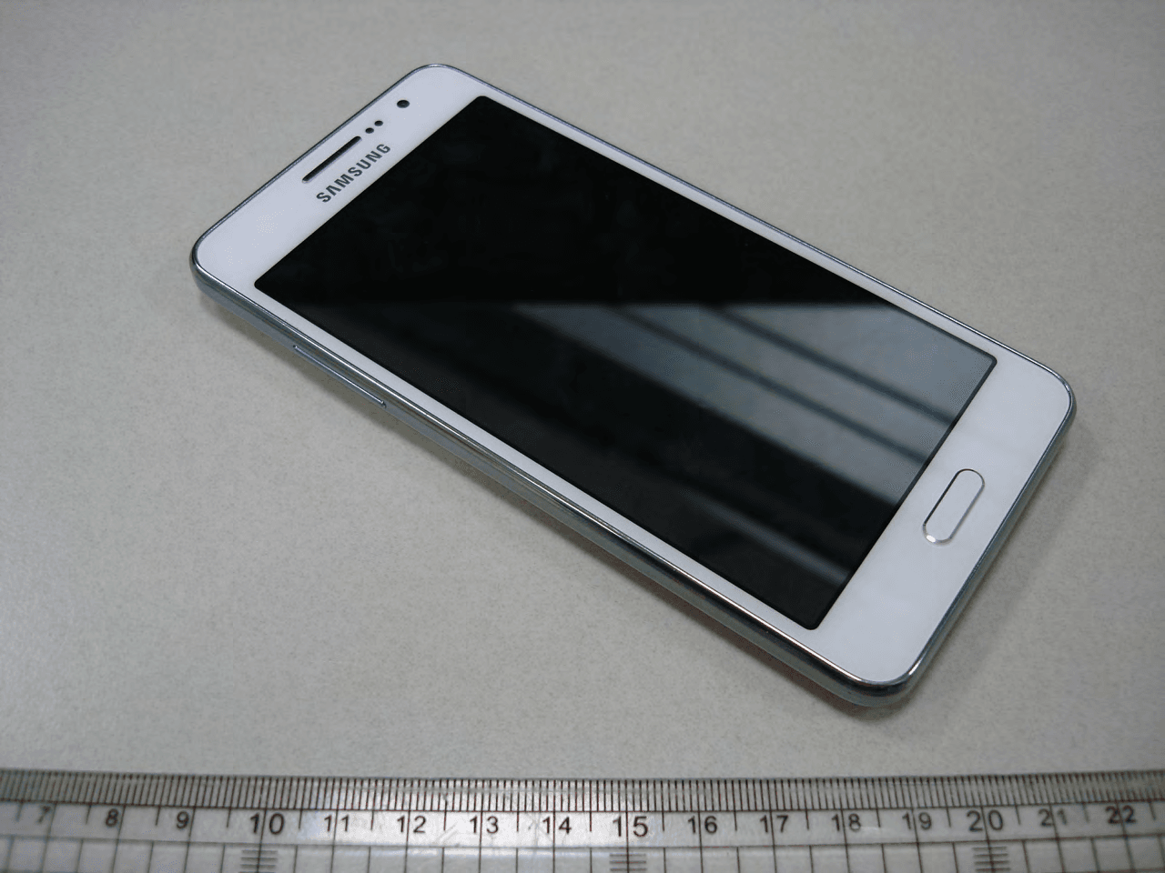 GSM/WCDMA Phone + Bluetooth, WLAN 2.4GHz b/g/n & ANT+ - FCC ID A3LSMG530H - Samsung Electronics Co Ltd (4)