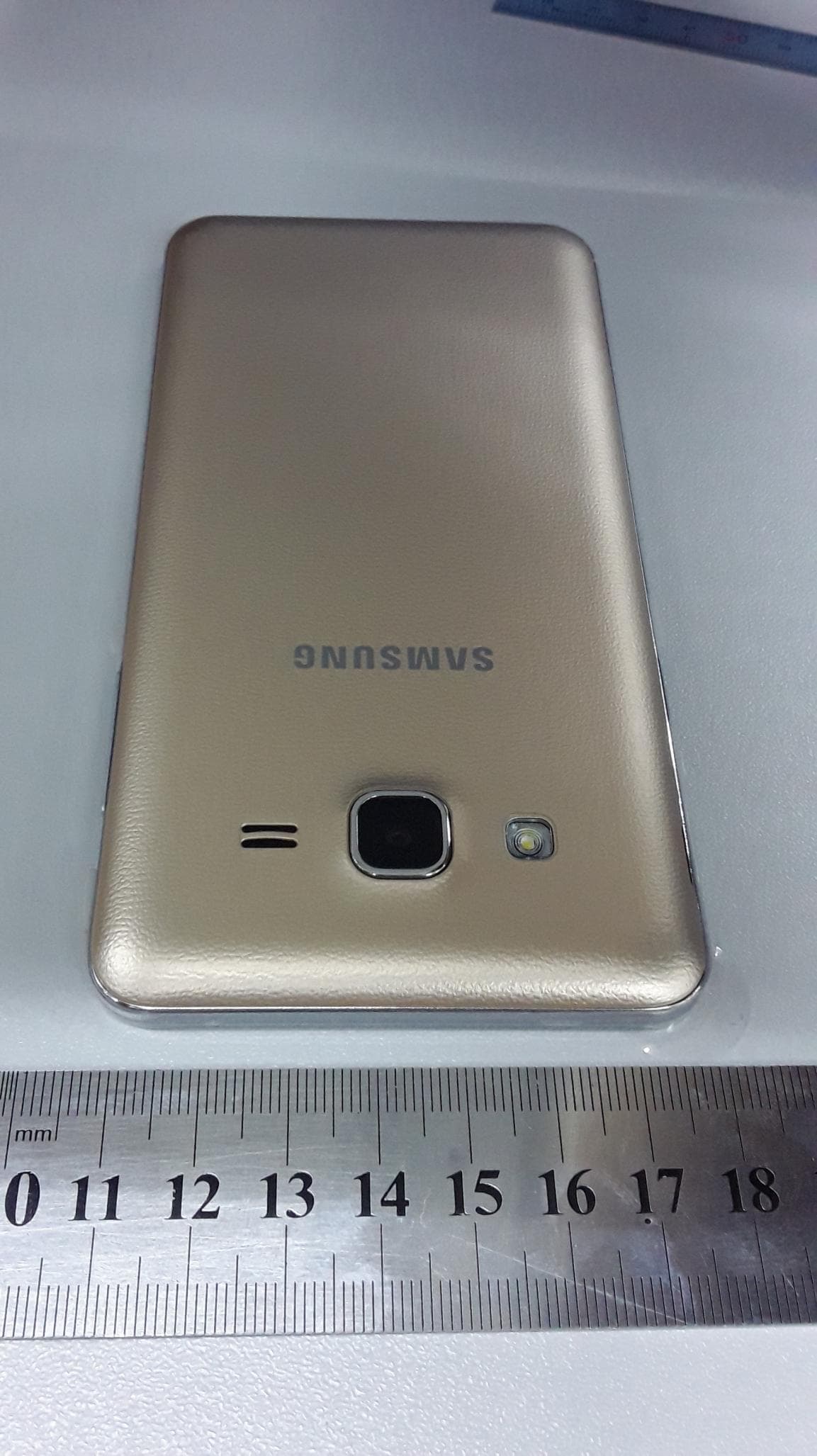 Mobile phone - FCC ID A3LSMG5500 - Samsung Electronics Co Ltd (2)