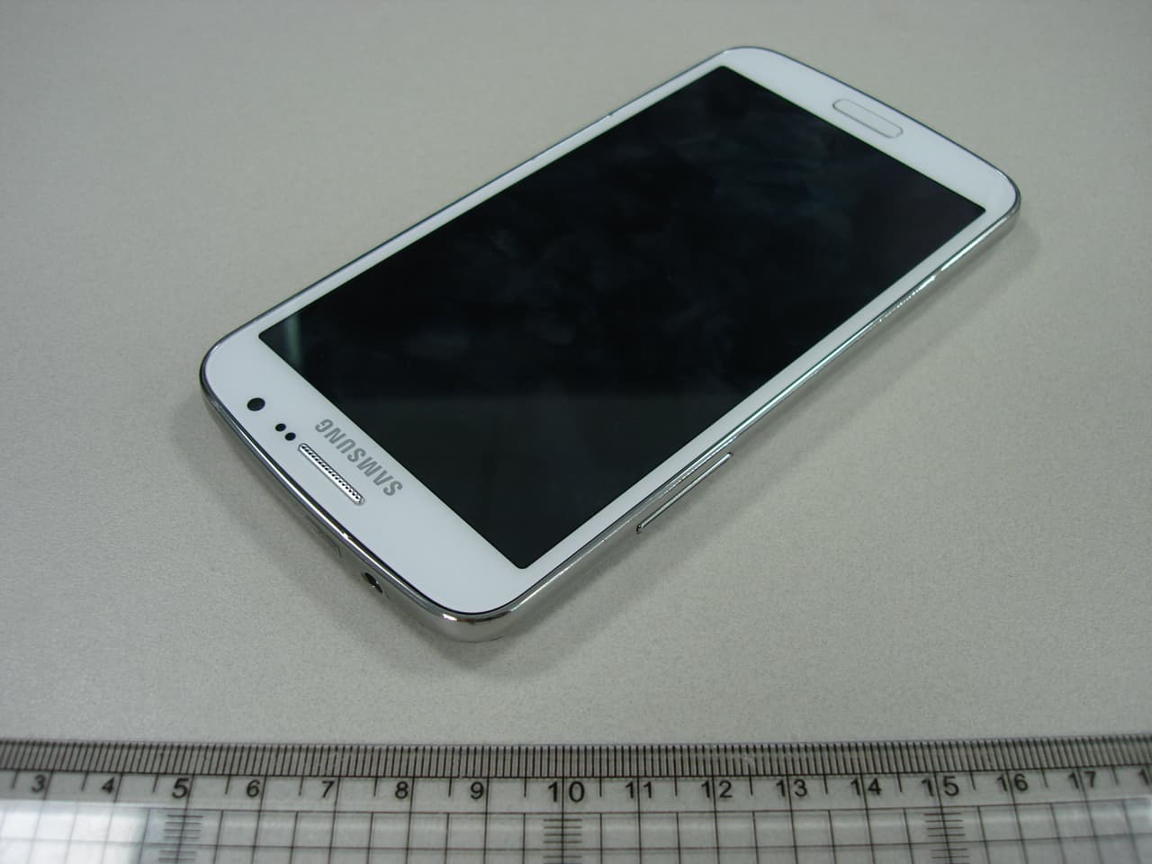 Cellular/PCS GSM/EDGE/WCDMA Phone with WLAN and Bluetooth - FCC ID A3LSMG7102 - Samsung Electronics Co Ltd (2)